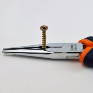 pinza universal 7" 180mm aislacion 100v LUSQTOFF